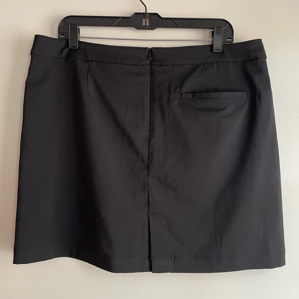 PGA Tour Women's Black Golf Athletic Skirt with Shorts Size 14 - Picture 3 of 7